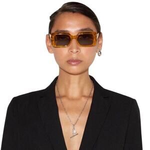 SZADE NIB Dart Sustainable On Trend Rectilinear Burnt Honey/Cherry Cola Sunglass